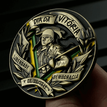 Carregar imagem no visualizador da galeria, MOEDA DIA DA VITÓRIA