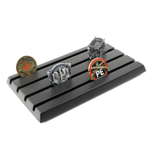 Carregar imagem no visualizador da galeria, EXPOSITOR CHALLENGE COINS PRETO 28 X 16 CM