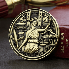 Carregar imagem no visualizador da galeria, MEDALHA DO DIREITO PRESENTE