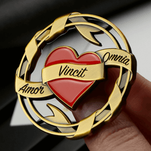 Carregar imagem no visualizador da galeria, MOEDA DO AMOR DOURADA