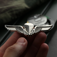 Carregar imagem no visualizador da galeria, brevê de metal curso básico paraquedista