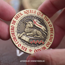 Carregar e reproduzir vídeo no visualizador da galeria, MEDALHA CORDEIRO DE DEUS
